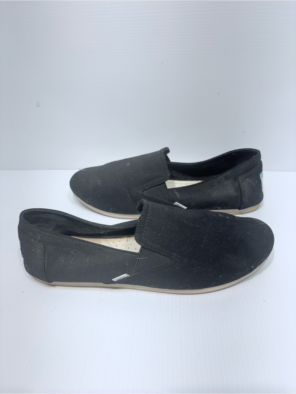 TOMS Black Canvas Slip-On Women's Casual Flats - Size 8